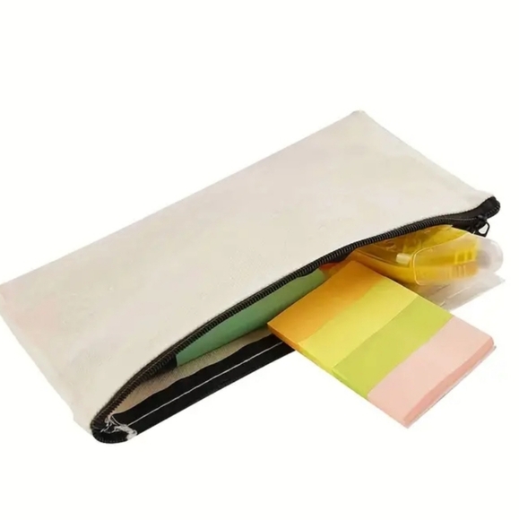 NEW!  Merrt Christmas   makeup bag or pencil case - BTQ - Picture 7 of 8